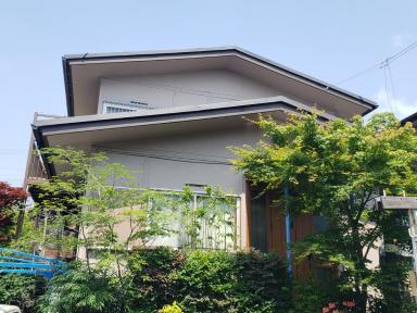 奈良市 千代ヶ丘　屋根カバーと外壁塗装で安心の住まい